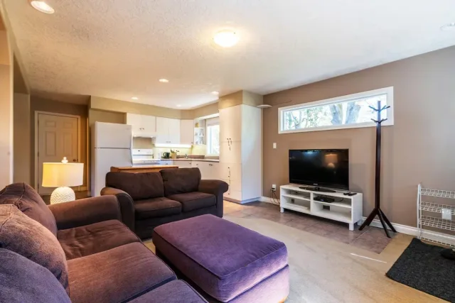 Spacious, one-bedroom suite near Victoria General Hospital